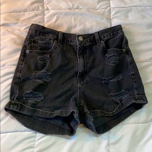 ⬇️PRICE DROP⬇️AE Mom Shorts